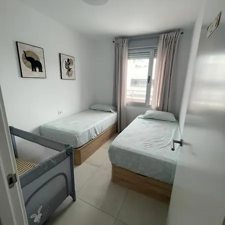 Brand New On Floor, 5 Min From Center, 15 Min From *
